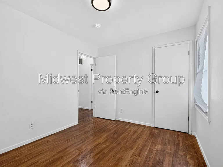 338 Lancashire Rd — Photo 14