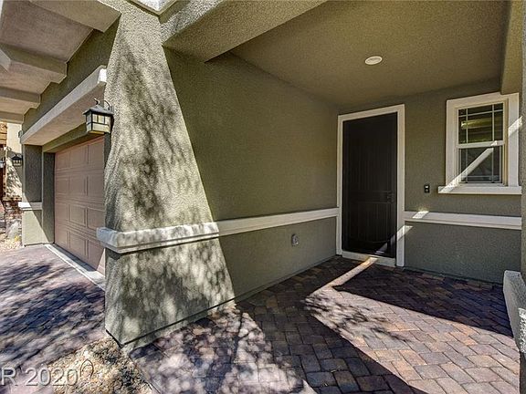 2nd image of 10687 Country Knoll Way