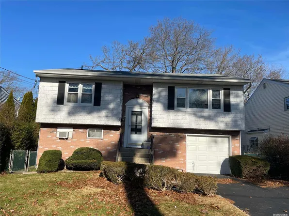 21 E 21st Street, Huntington Station, NY 11746