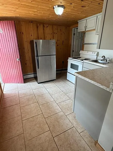 5802 south 220 Highway - 5 — Photo 3