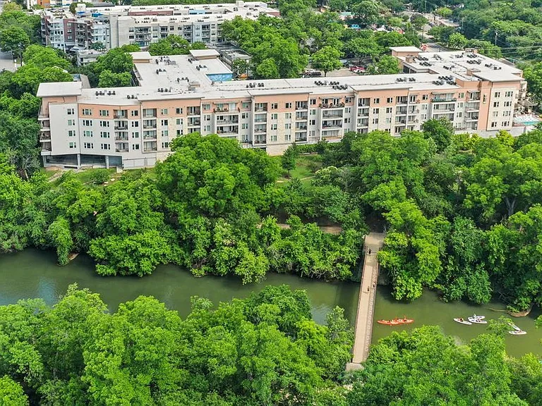 1900 Barton Springs Rd #3013 — Photo 26
