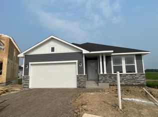 11637 Niagara Ln N, Osseo, MN 55369