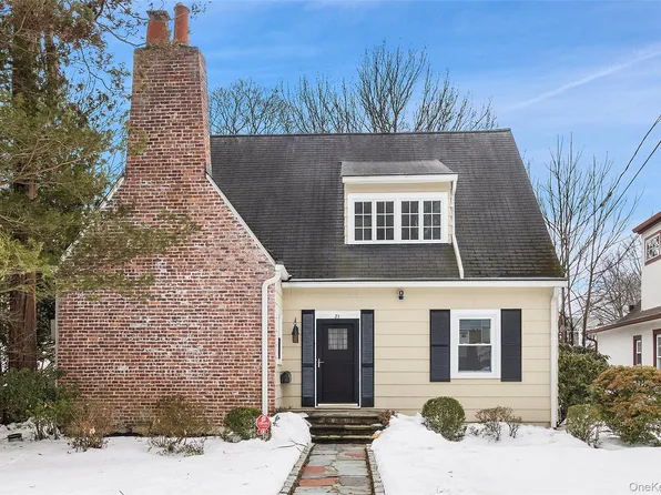 23 Garretson Road, White Plains, NY 10604