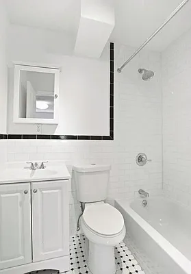 Rented by Oxford Property Group | media 10