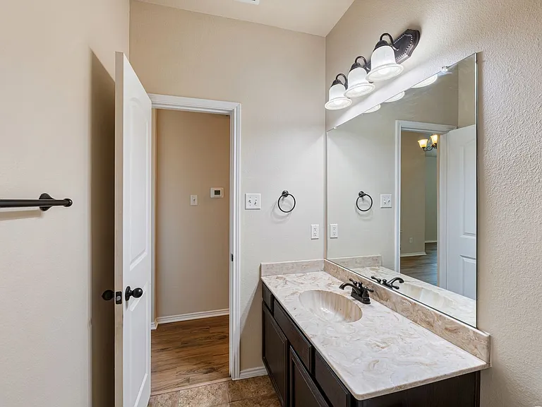 332 Schirra Ct — Photo 15