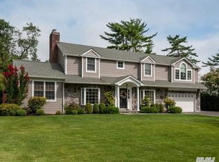 235 Northwoods Rd, Manhasset, NY 11030