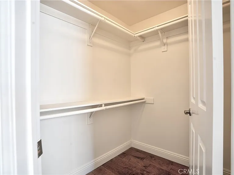 930 N Doheny Dr #303 — Photo 17