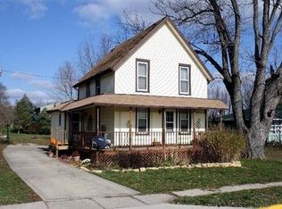 114 E Park Ave, Monticello, WI 53570