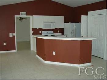 5th image of 108 SW 38th Ter