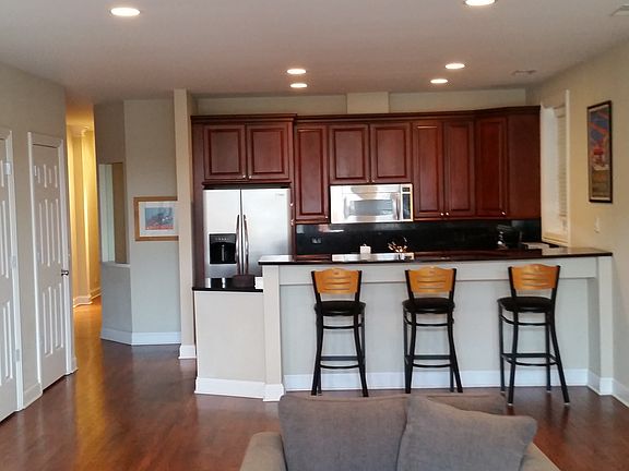 3rd image of 3543 N Southport Ave APT 3S