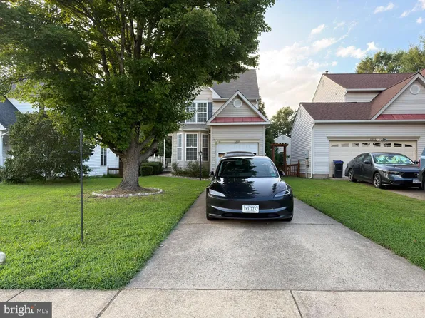 12029 Tango Ln, Woodbridge, VA 22193