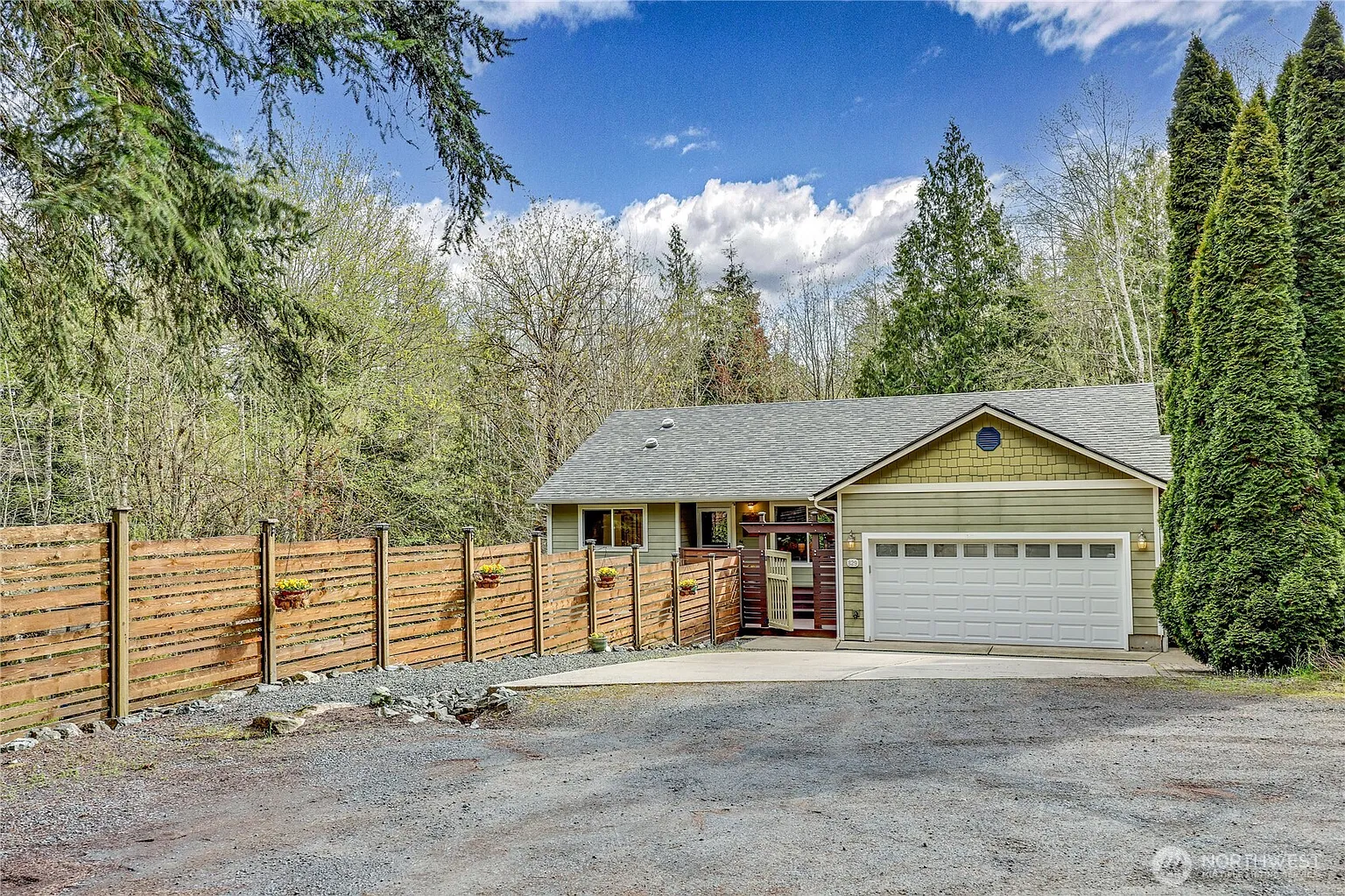 829 NW Pioneer Hill Road photo 1