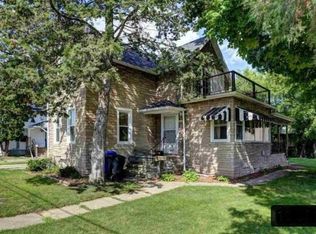 132 N Locust St, Appleton, WI 54914