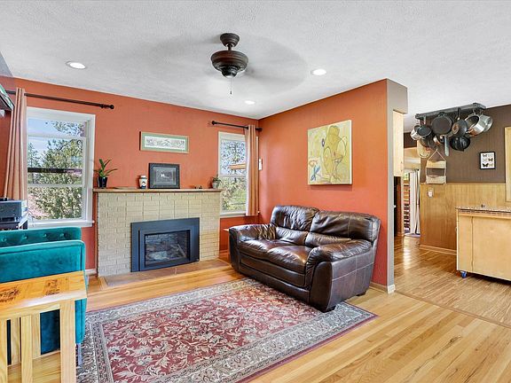 3rd image of 5315 N Greenwood Blvd