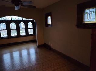 2066 S 71st St, West Allis, WI 53219