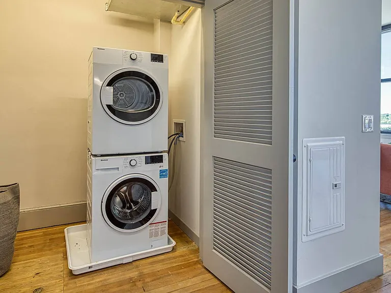 Leigh Floorplan Full Size Washer And Dryer
