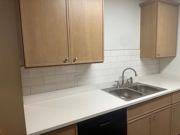 3rd image of 5705 S Vancouver Ave