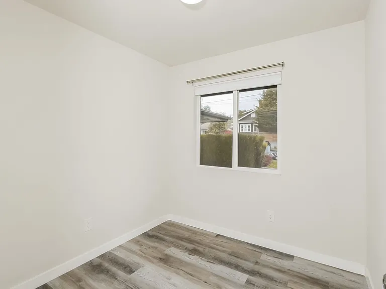 7151-7153 Fauntleroy Way SW — Photo 15