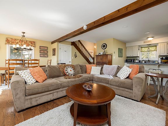 2nd image of 860 Murphy's Road #4A