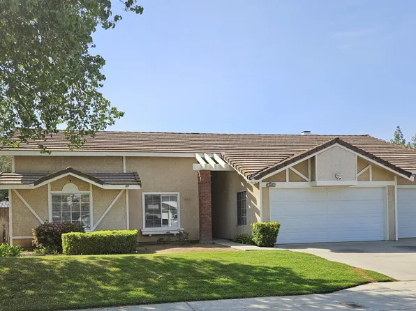 860 McArthur Ave, Clovis, CA 93611
