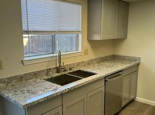 529 W Century Blvd, Lodi, CA 95240