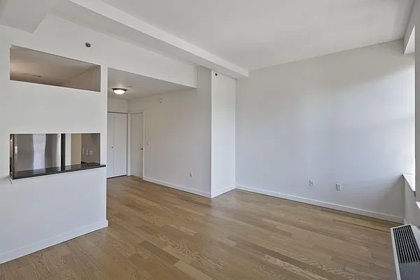 Rented by The Moinian Group | media 30