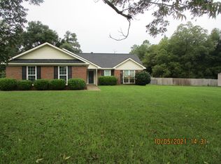 219 Saint Clair Dr, Leesburg, GA 31763