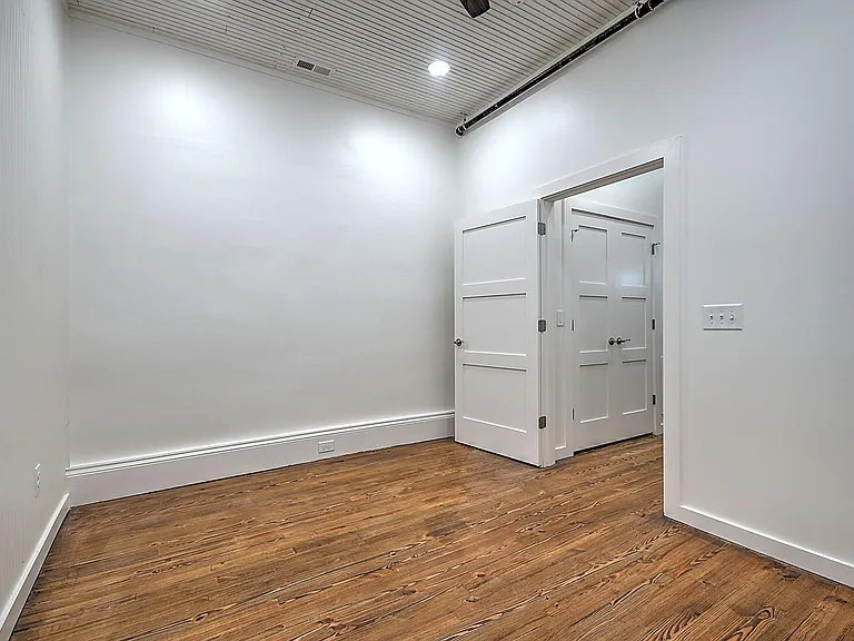 503 State St #302 — Photo 17