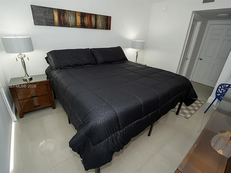 2951 S Bayshore Dr #716 — Photo 2