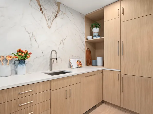 67 East 11th Street image 1 of 8