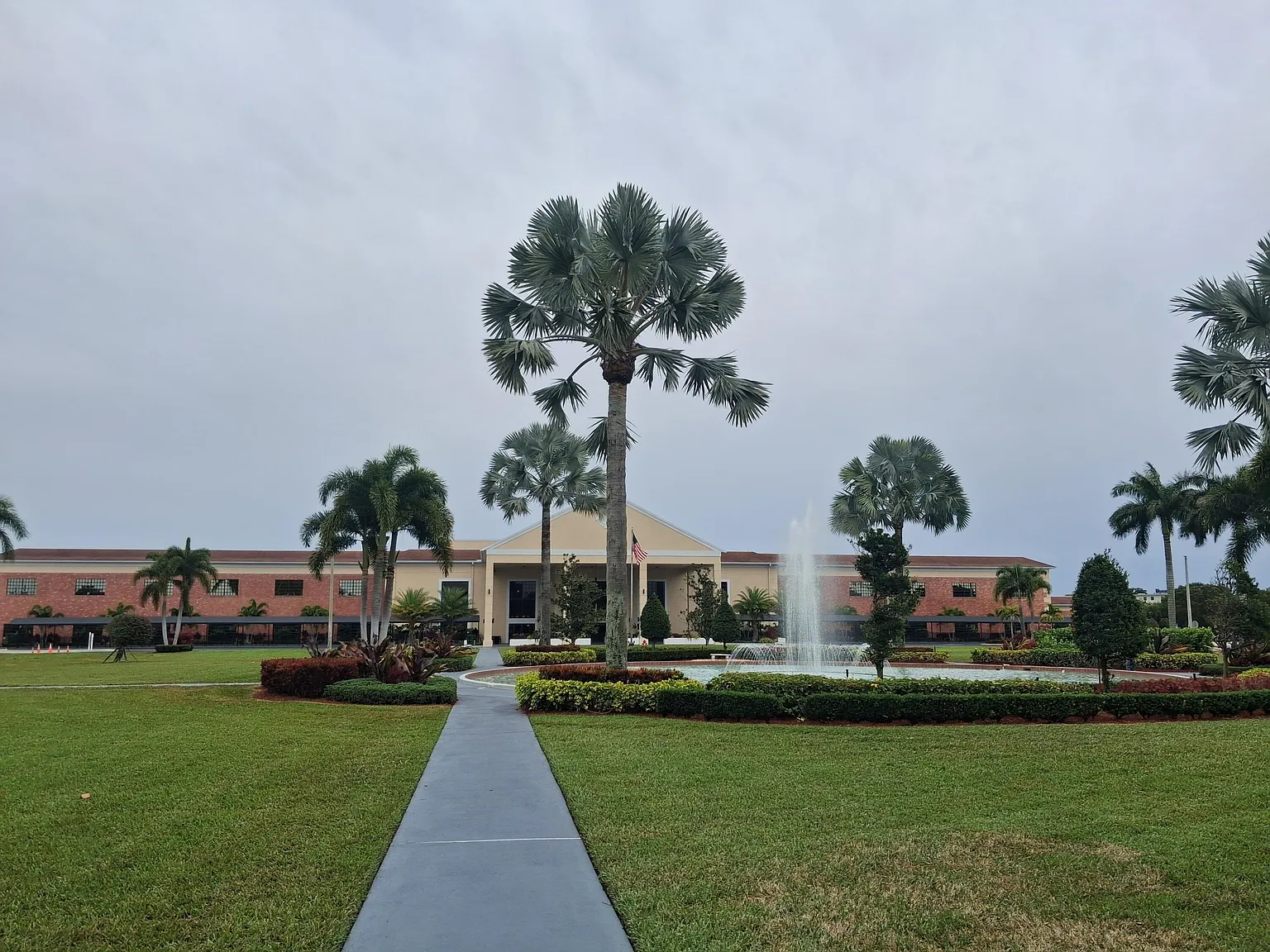 2 bed, 1.5 bath, 819 sqft, $1,550 — Photo 1