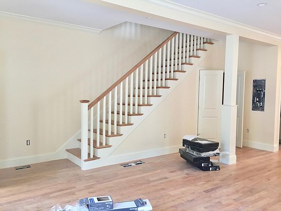 5th image of 122 Bigelow St #Ca