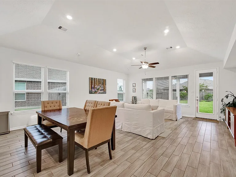 15607 Barton Orchard Ln — Photo 7