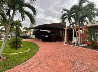 6250 W 6th Ave, Hialeah, FL 33012