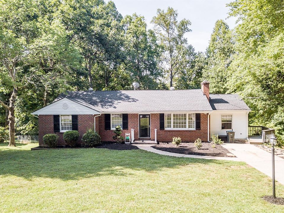1st image of 2130 Woodcrest Dr