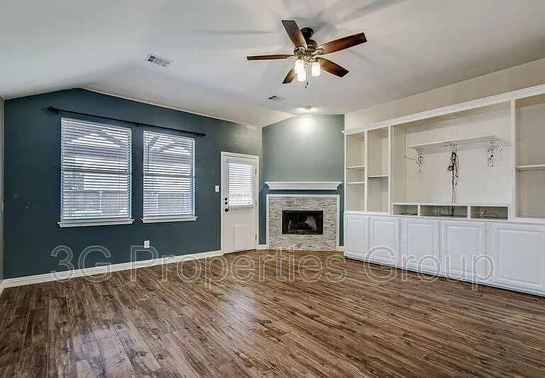 4516 Highridge Dr — Photo 13
