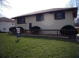 1713 SE Abbey St, Blue Springs, MO 64014