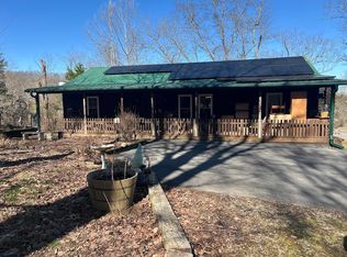 215 Old Log Lick Rd, Winchester, KY 40391