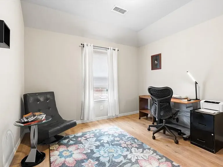 4433 Blackjack Oak Dr — Photo 15