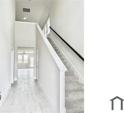 2704 Island Palm Ct — Photo 3