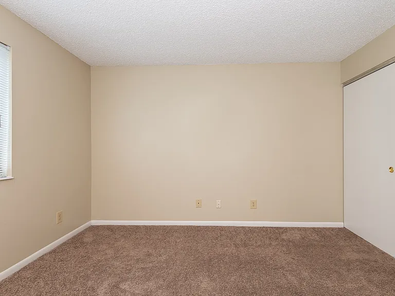 Meadow View Apartments and Townhomes — Photo 22