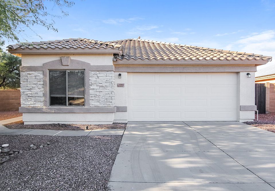 1st image of 15821 W Tara Ln