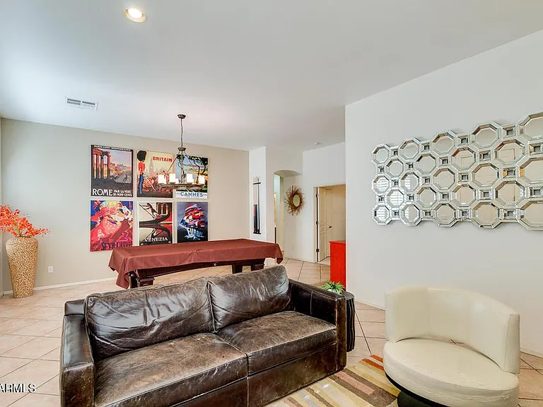 2037 W Periwinkle Way — Photo 10