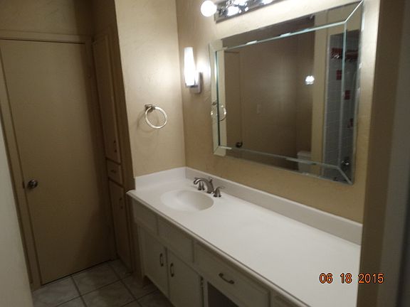 5th image of 306 Shady Hill Dr