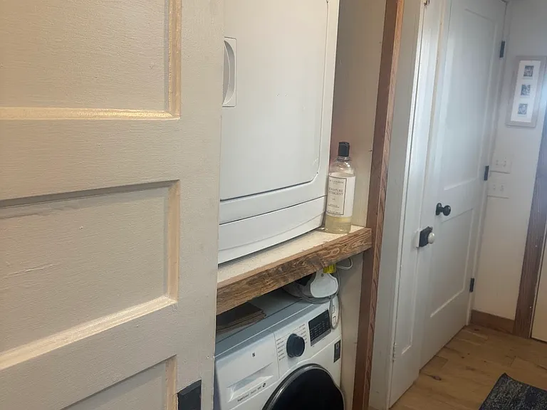 washer / dryer in unit
