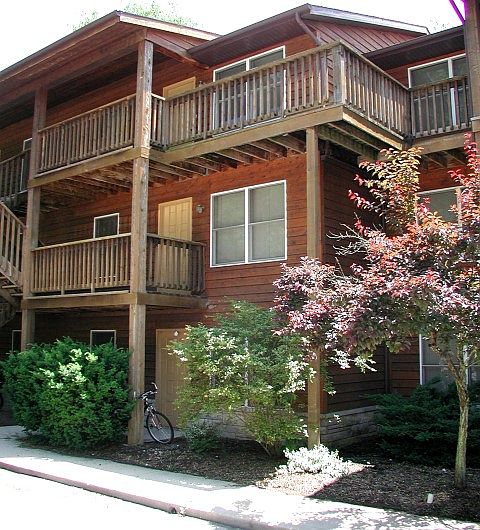 1st image of 942 E Hillside Dr