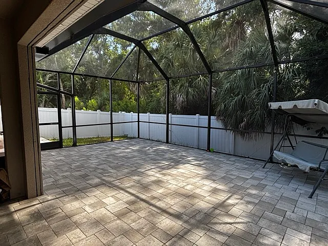 11518 Quiet Forest Dr — Photo 2