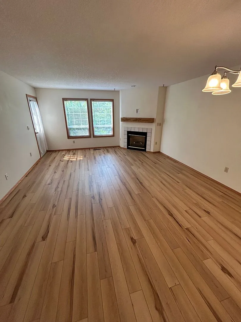 Nice 3 Bedroom, 2 Bath Townhome in McMinnville — Photo 2