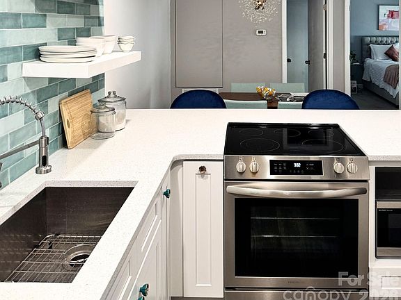 5th image of 1612 Sharon Rd W APT 68