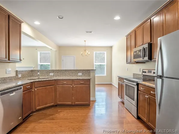 140 Chownings Dr, Sanford, NC 27330